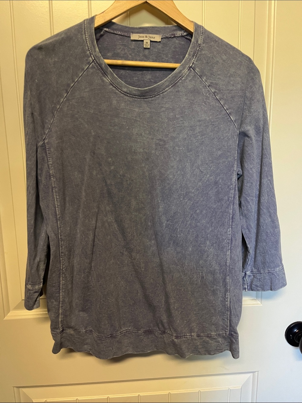 💜Jess & Jane - Women's Washed Blue Pullover Top - Medium💜